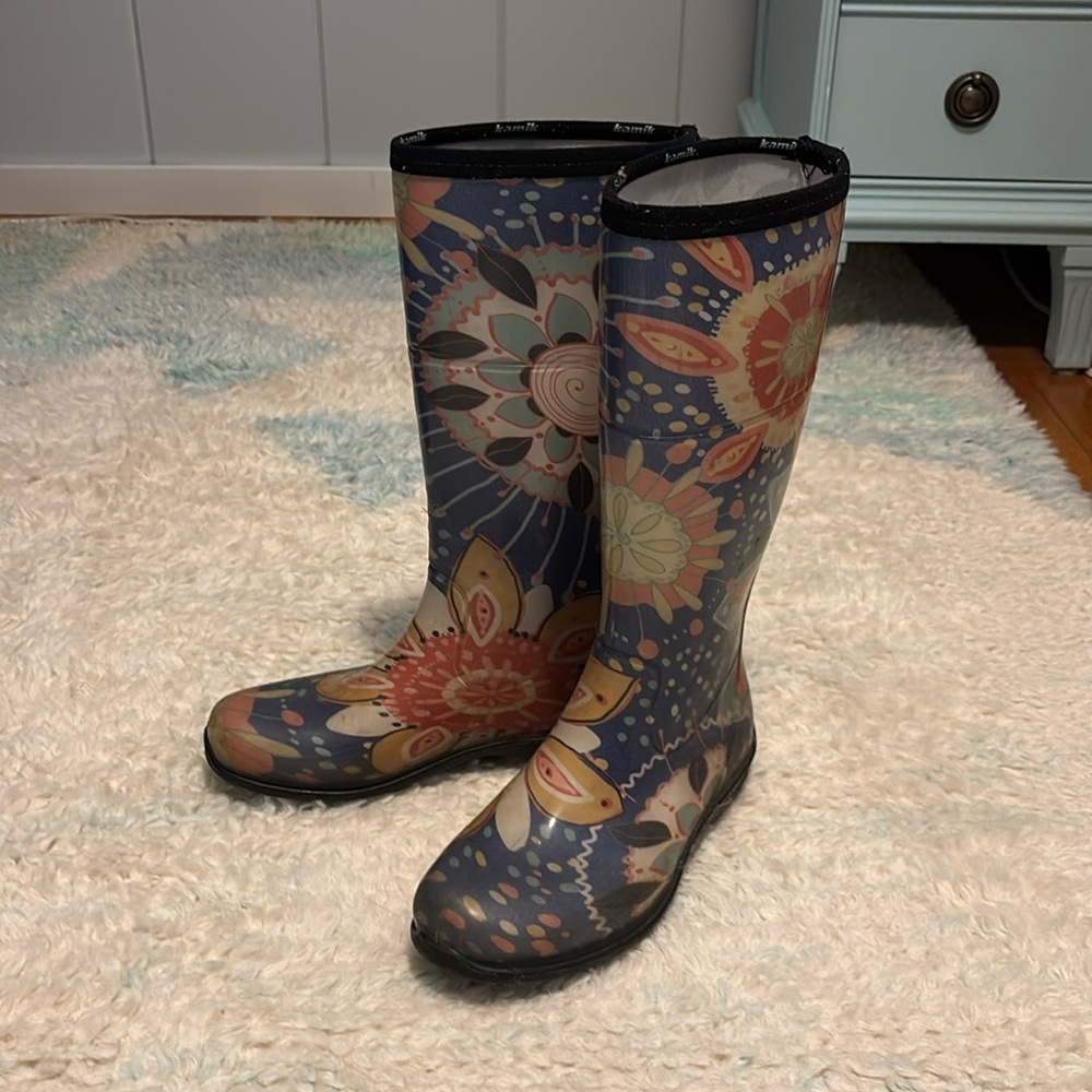 Kamik rain boots